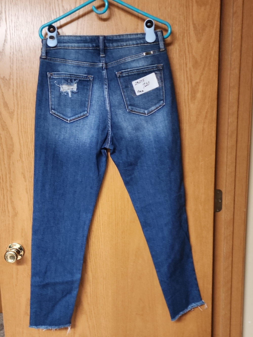 KanCan Blue Women's Distressed Back Pocket Jeans 29x27.5 number 720